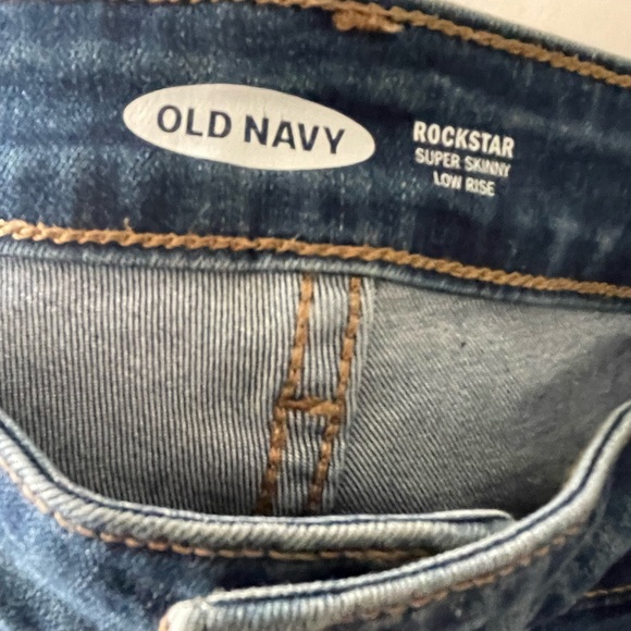 Old Navy Skinny Low Rise Jeans - Picture 1 of 3